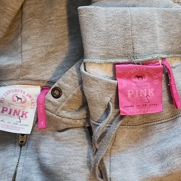 Y2K Pink Peace Bling Dog Set. Zip up hoodie with matching capris.Size: S - Picture 10 of 10